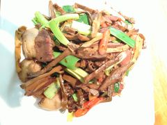 -黑鸡小馆(金源店)