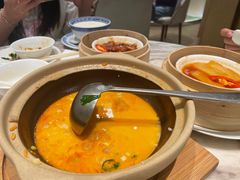 龙虾泡饭-香港百合居(LCM置汇旭辉广场店)