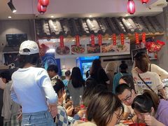 大堂-爆炸头阿姨小四川正宗川味小吃(无任何分店)