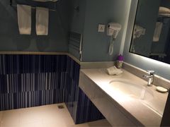 -广东省拱北口岸中国旅行社(华宾营业部)