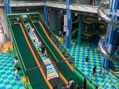 -蒙特利亲子乐园