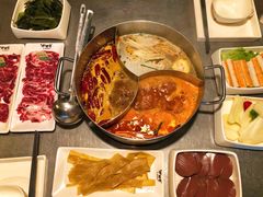 -牛德亨臻牛潮汕火锅(万邦时代店)
