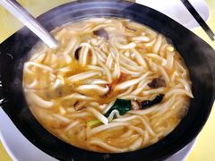 -一家人剪刀面(海伦国际店)