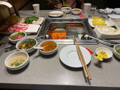 -海底捞火锅(金山百联店)