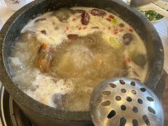 -鲁朗纳麦石锅鸡庄园