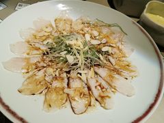 薄切鲜鱼片-穹六人间 people 6(岳阳路店)