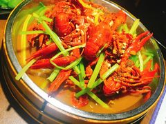 经典黄焖龙虾-红盔甲·小龙虾(天钥桥店)