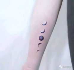 -龙之吻专业刺青·手工耳洞·纹身去色