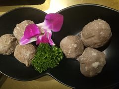 鲜牛肉丸-手选潮汕鲜活牛肉火锅(二七广场店)
