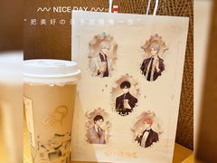 -喜茶(迪士尼小镇·平行宇宙店)