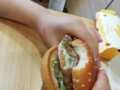 -麦当劳(中二横路店)