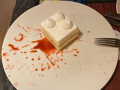 水果蛋糕-WOLFGANG PUCK KITCHEN & BAR(迪士尼小镇店)