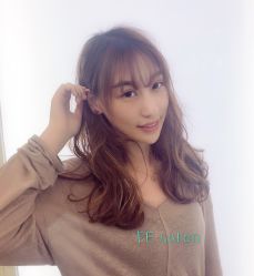 -PE SALON 