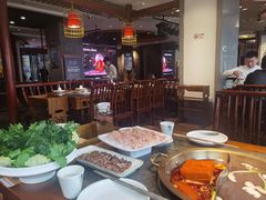 -小天鹅火锅·一线江景洪鼎旗舰店(洪崖洞店)
