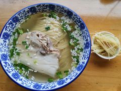 枫镇肉面-裕兴记·三虾面(西北街总店)