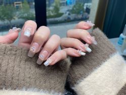 -UGIRL有个美甲