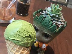 -Fridi Patisserie Cafe