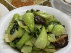 香菇油菜-华春餐馆(鱼山路店)