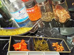 -鹤江桥·红油牛肉粉(SKP店)
