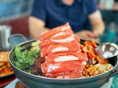 部队锅-MI WU FACTORY米屋美食工厂餐厅(绿地店)