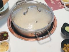 -洪氏嗨捞·猪肚鸡火锅(阳光天地店)