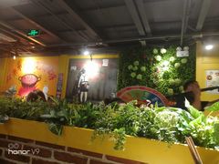 -钢管厂五区小郡肝串串香(奥克斯广场锦城万达店)