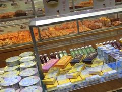 面包甜点陈列柜-好利来(国际能源店)