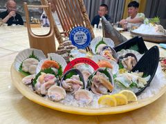 甜贝组合-海鲨湾海鲜会馆(百家湖1912店)