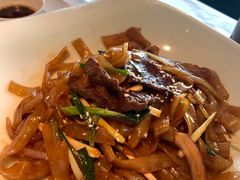 干炒牛河-馋遇江南·精致湖景雅宴(东方之门店)