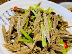 -蓝田九大碗民俗食府(蓝田店)