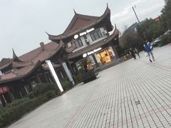 -慈城服务区-停车场
