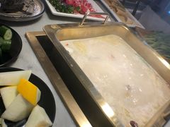 -尚尚仙·酸汤猪手·猪肚鸡火锅(华联万柳购物中心店)