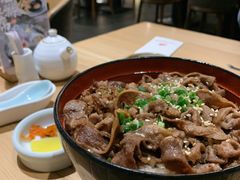 牛肉盖饭-隐泉之语日式料理(王府中环店)