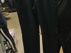 -UNDER ARMOUR(新燕莎奥莱店)