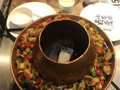 -龙巢盱眙龙虾·牛蛙·烧烤宵夜(八卦岭店)
