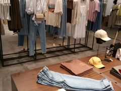 -URBAN REVIVO(上海中庚漫游城店)