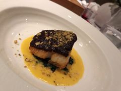 坚果橄榄焗比目鱼-蝶舍·MAISON PAPILLON