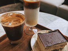 -chenity  cafe