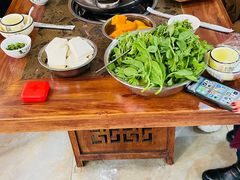 -黄利砖万峰林布依特色酸笋牛肉馆