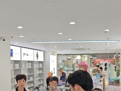 -荣耀授权专卖店(黄浦浙江中路店)