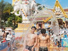 -七彩云南欢乐世界