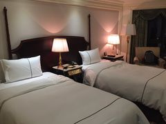 -茂名熹龙国际大酒店(人民广场高铁站店)