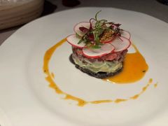 生牛肉塔塔配牛油果酱-Solo(衡山路店)