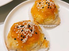 秘制叉烧酥-维园悦谱·海派家常菜(乌鲁木齐南路店)