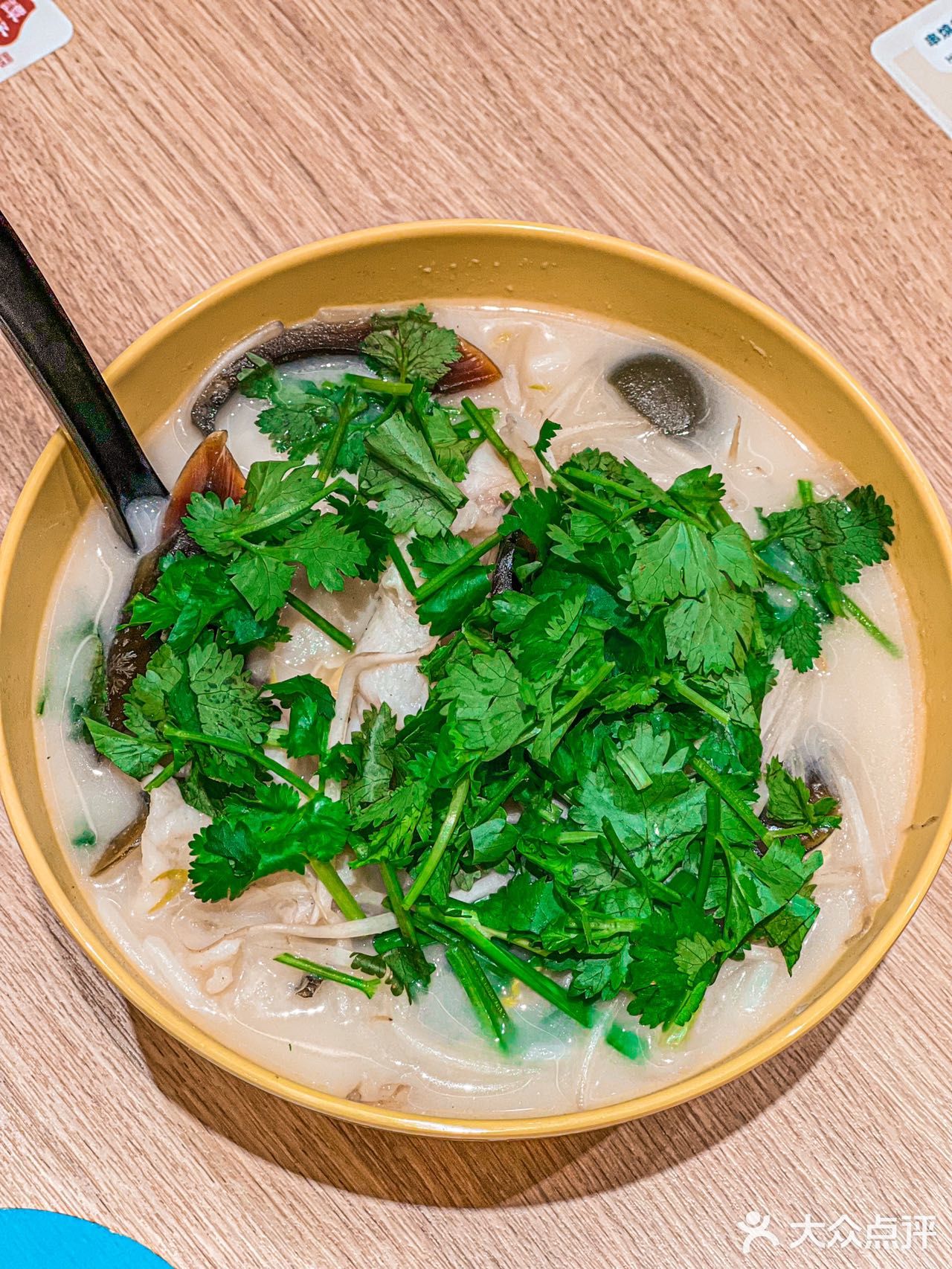 东莞｜香菜米线香菜雪碧你试过未？