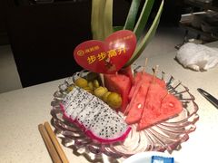 -海底捞火锅鲜切牛肉主题店(长寿路店)