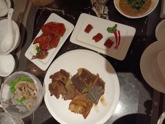 -半岛翡丽海鲜自助餐厅(观风亭店)