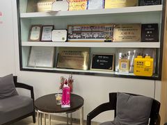 -雅悦齿科(顾村公园店)