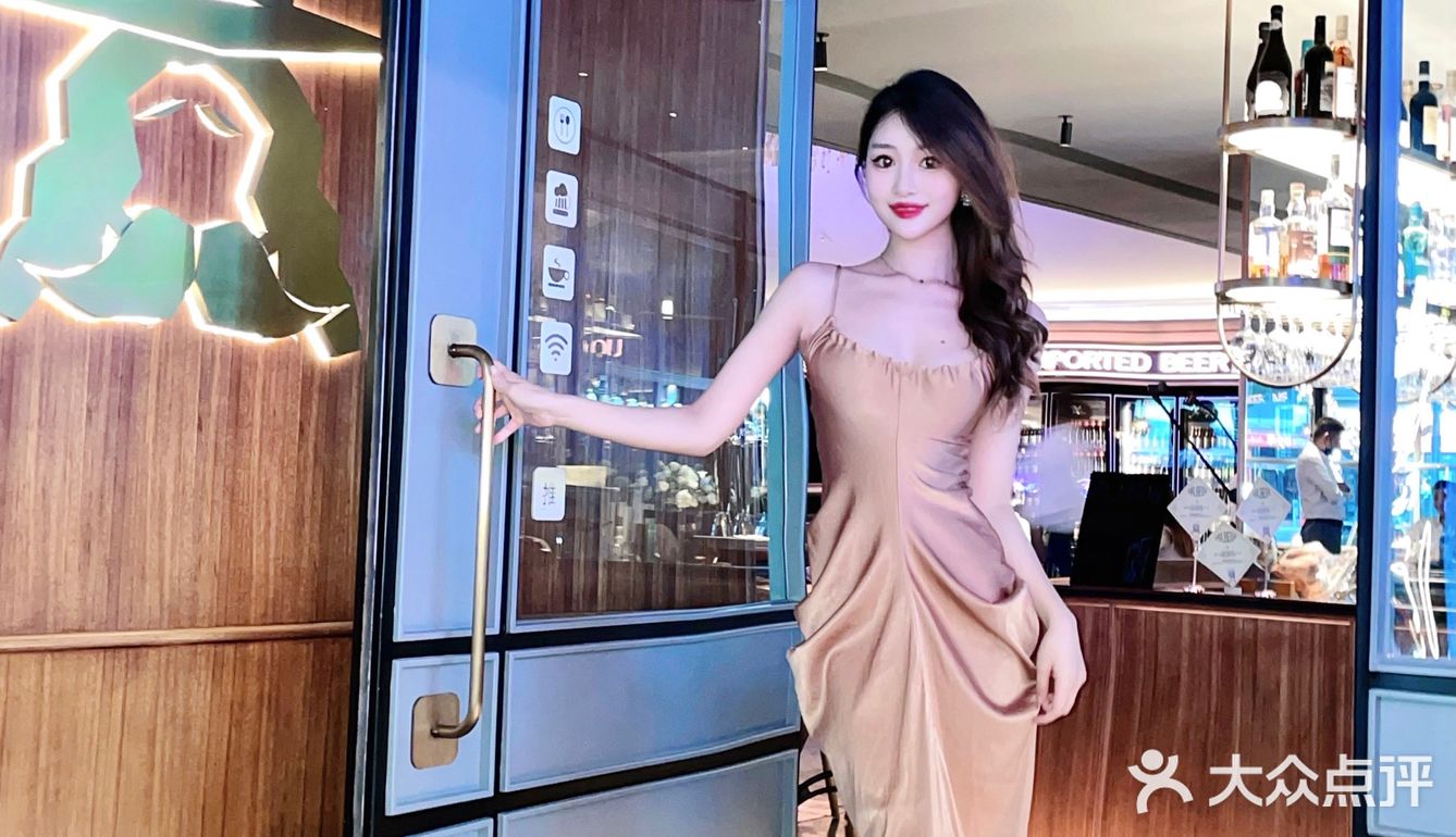 夜晚微醺🌃美女帅哥都爱来的MR.BEER