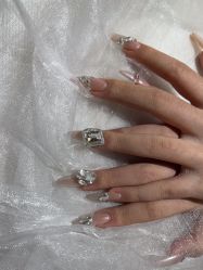 -瞧·享轻奢美甲美睫